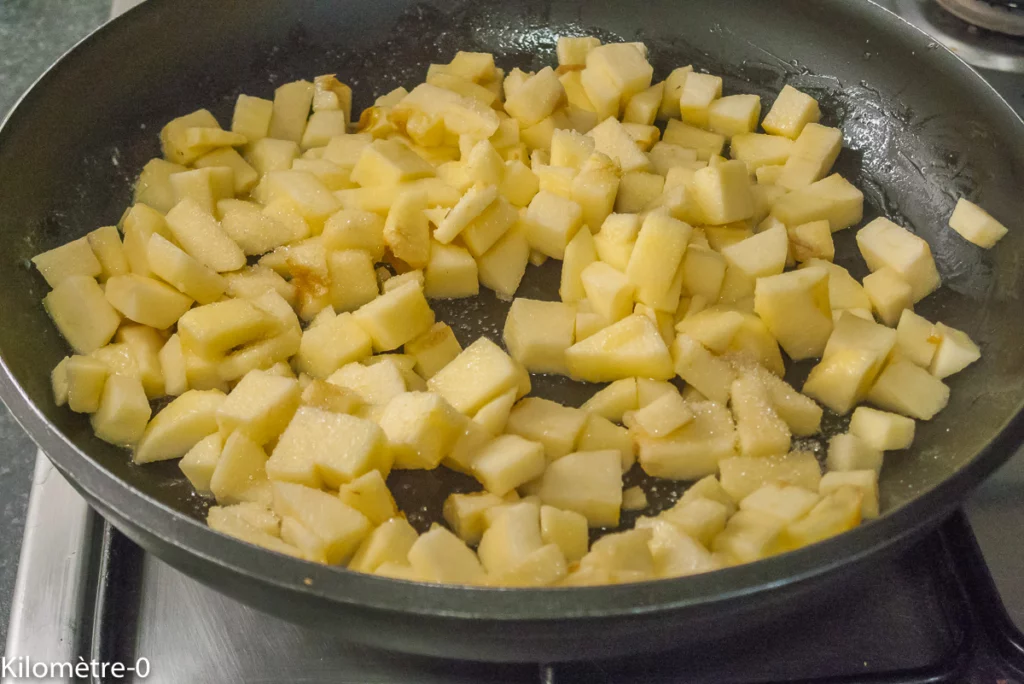 Galette des rois aux pommes et aux pépites de chocolat - Étape 1