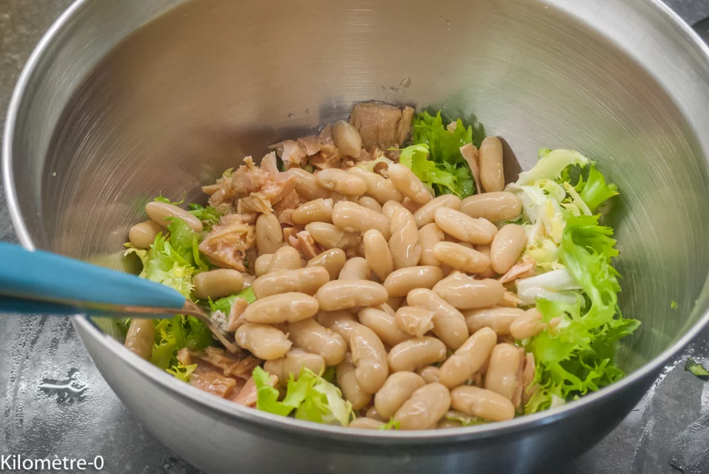 Salade de haricots blancs au thon facile et rapide - Étape 4