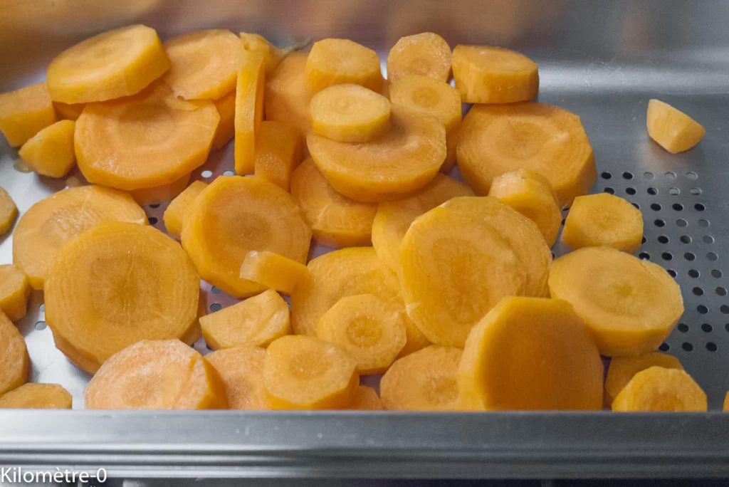 Rillettes de carottes cuites aux œufs durs - Étape 1