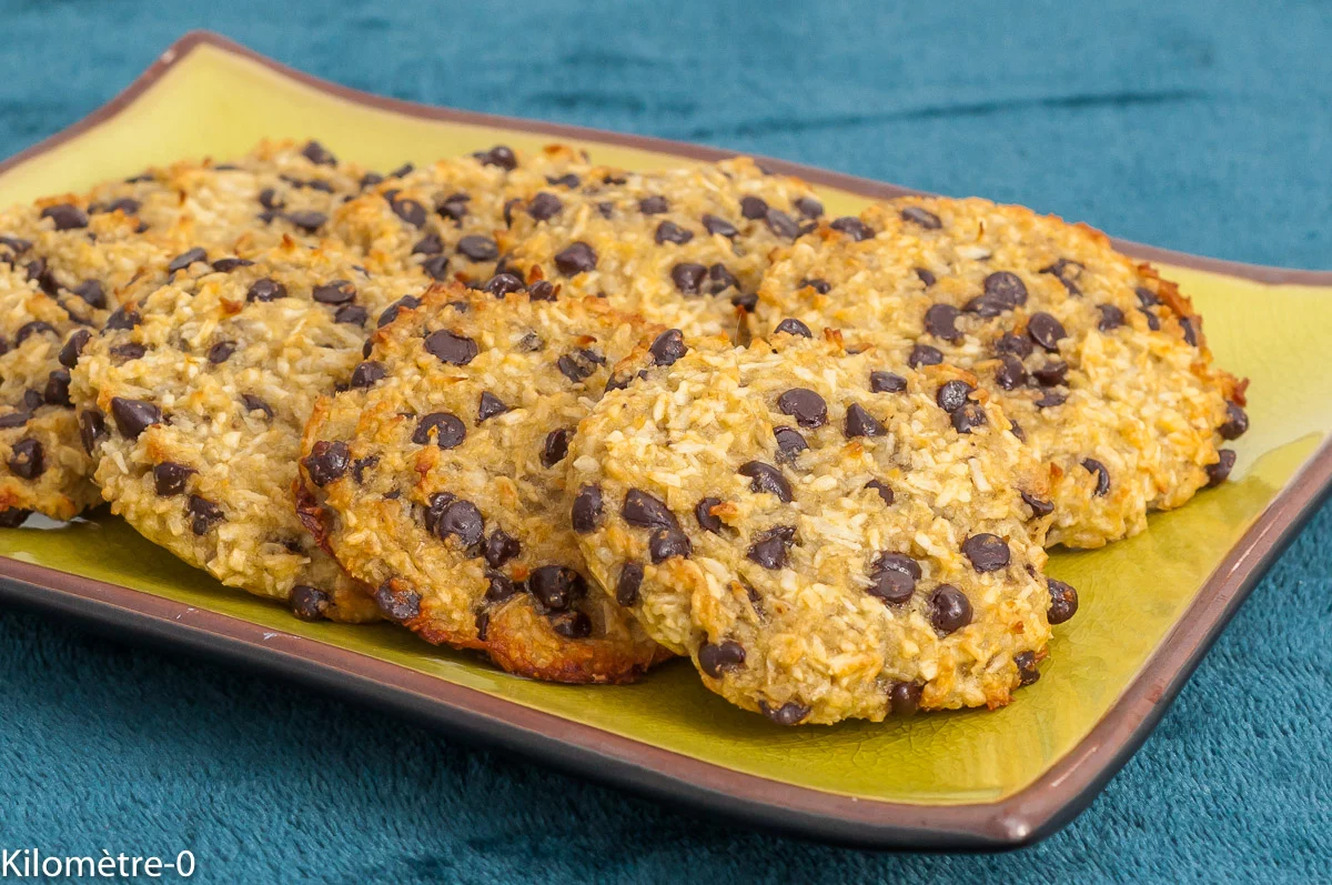 Photo de recette de biscuits, petits gâteaux, goûters, moelleux, fondant, noix de coco, noix de cajou, chocolat, facile, rapide, bio, Kilomètre-0, blog de cuisine réalisée à partir de produits de saison et issus de circuits courts