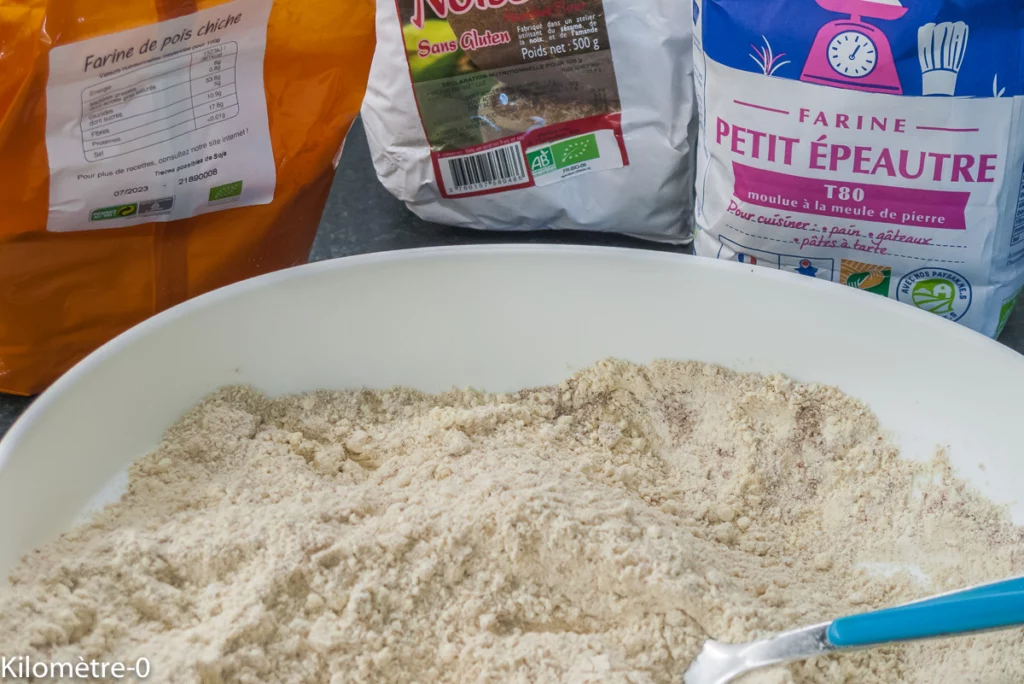 Gâteau du matin aux trois farines, aux bananes et pépites de chocolat - Étape 4