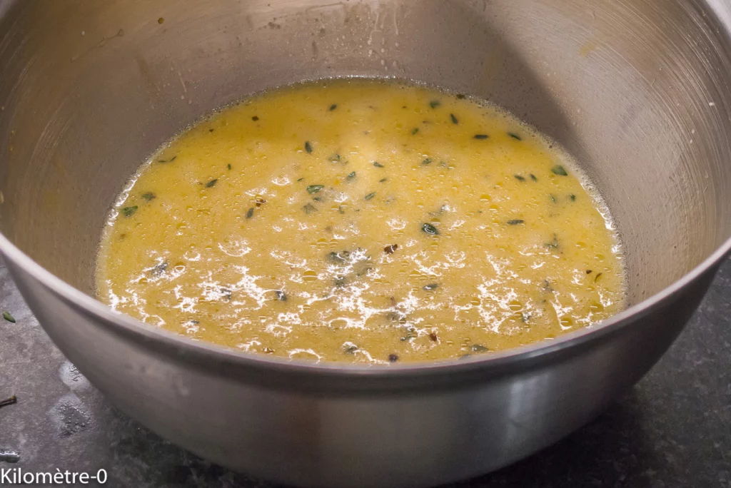 Cake salé aux oignons, thon et olives - Étape 3