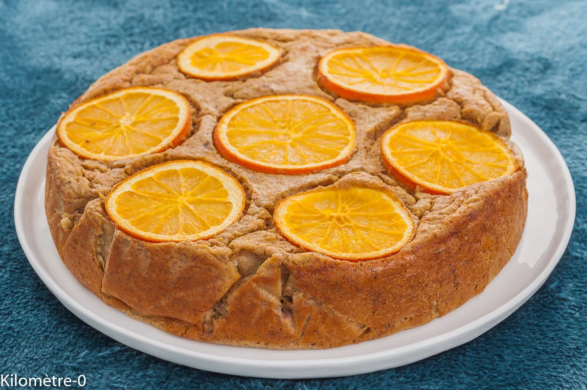 Photo de recette de gâteau, moelleux, fondant, fruits, pommes, bananes, noix, oranges, bio, dessert, gâteau du matin, cake, agrumes, Kilomètre-0, blog de cuisine réalisée à partir de produits de saison et issus de circuits courts