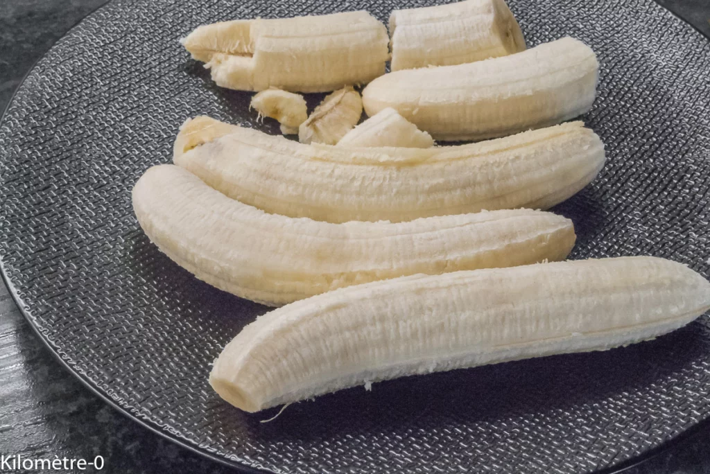 Gâteau fondant aux pommes, bananes, noix et oranges - Étape 2