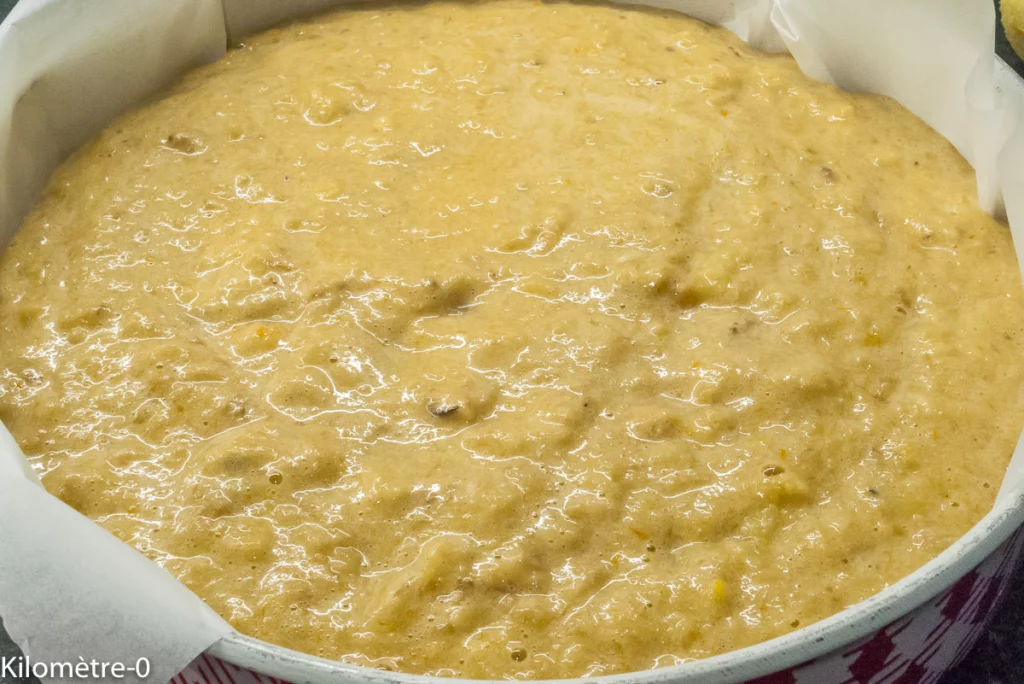 Gâteau fondant aux pommes, bananes, noix et oranges - Étape 11