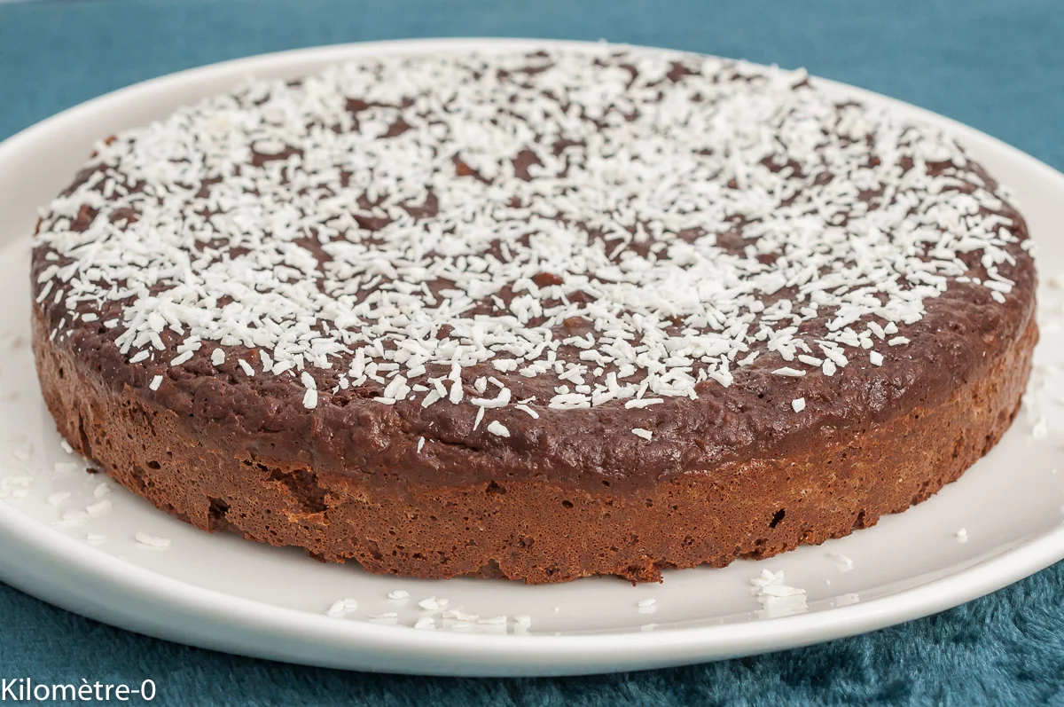 Photo de recette de dessert, gâteau, moelleux, chocolat, pommes, sans beurre, sans farine, sans lait, sans lactose, healthy, bio, gourmand, léger, Kilomètre-0, blog de cuisine réalisée à partir de produits de saison et issus de circuits courts