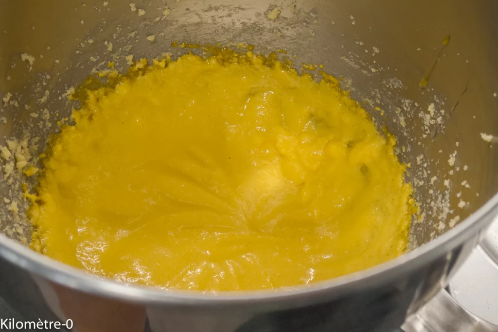 Gâteau aux pommes ukrainien, biskvit - Étape 5
