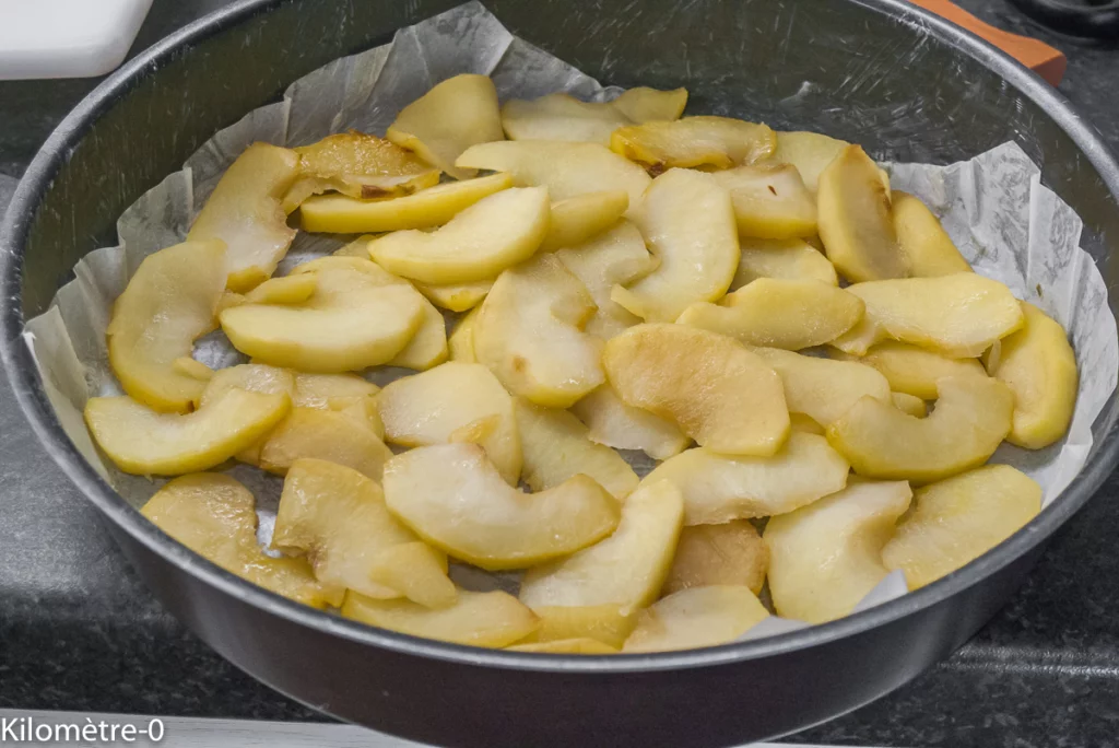 Gâteau aux pommes ukrainien, biskvit - Étape 10