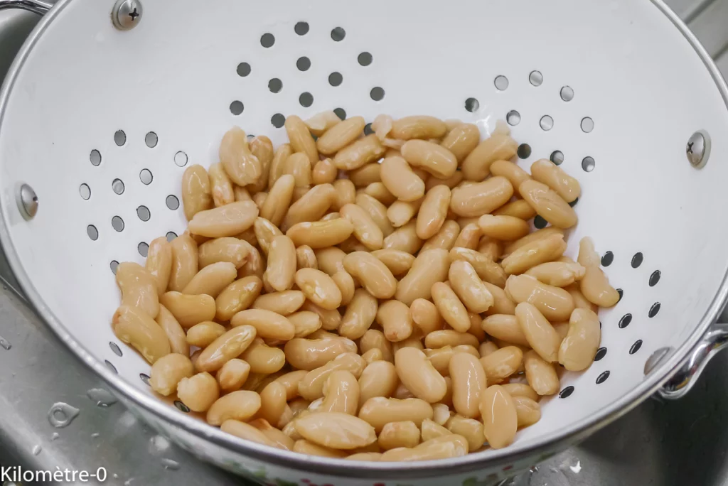 Tagliatelles de petit épeautre aux haricots blancs et à la bolognaise - Étape 1