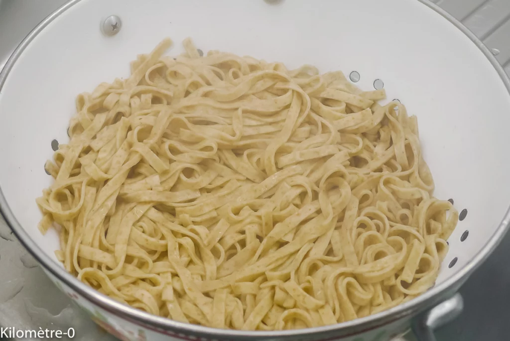Tagliatelles de petit épeautre aux haricots blancs et à la bolognaise - Étape 5