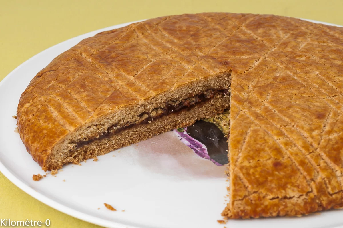 Photo de recette de galette bretonne, galette farcie, pruneaux, crème de pruneaux, gâteau, breton, cuisine bretonne, dessert breton, Kilomètre-0, blog de cuisine réalisée à partir de produits de saison et issus de circuits courts