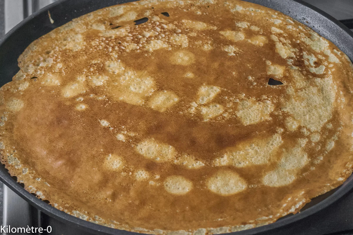 Photo de recette de crêpes salées crêpes, farine de petit épeautre, facile, économique, pas cher, chandeleur, Kilomètre-0, blog de cuisine réalisée à partir de produits de saison et issus de circuits courts