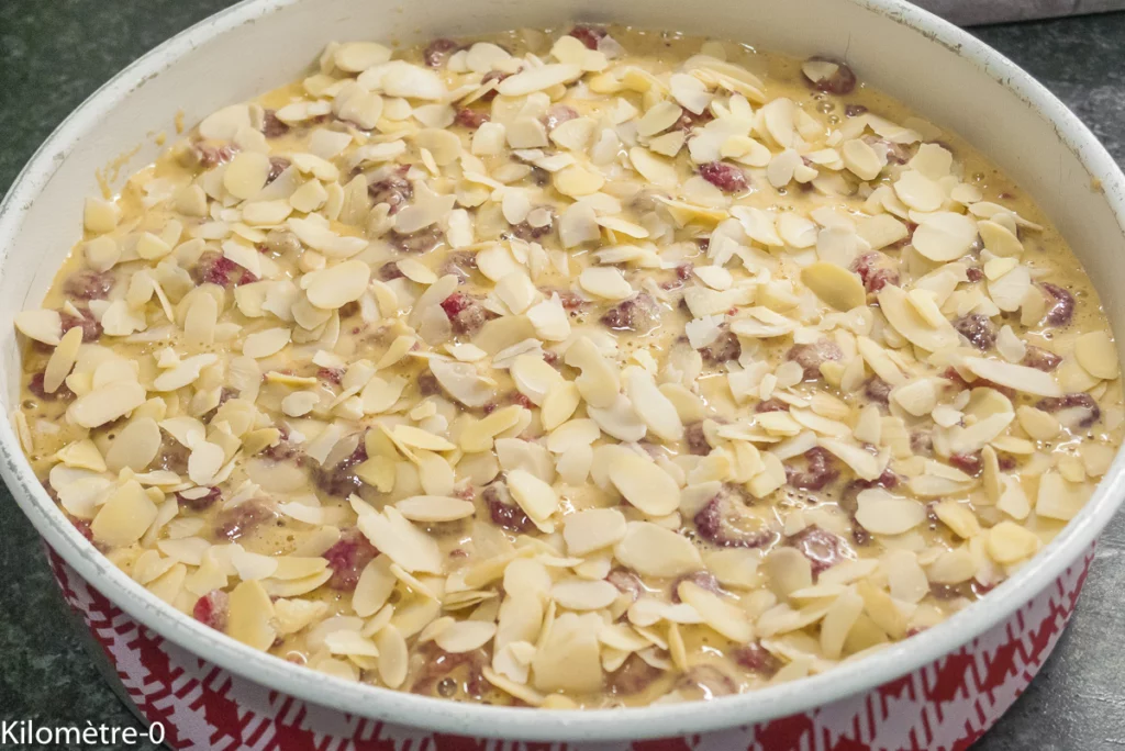 Gâteau au lait concentré et aux framboises - Étape 6