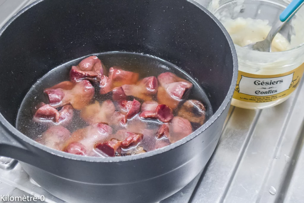 Salade de pommes de terre nouvelles aux gésiers et œufs pochés - Étape 4