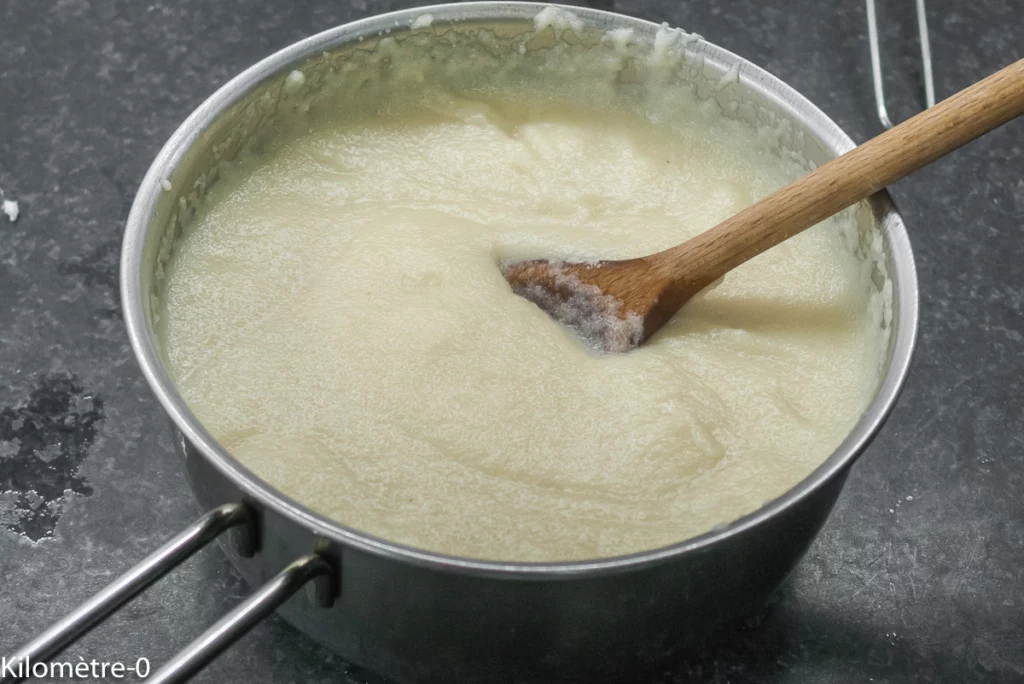 Semoule de blé au lait de coco et au coulis de myrtille - Étape 3