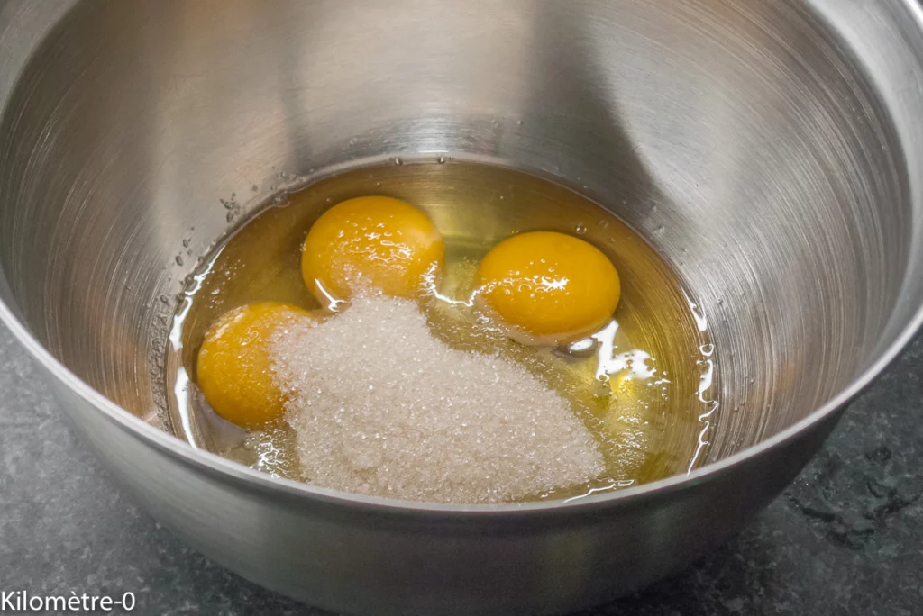 Cake croustillant à la rhubarbe et aux fraises - Étape 3
