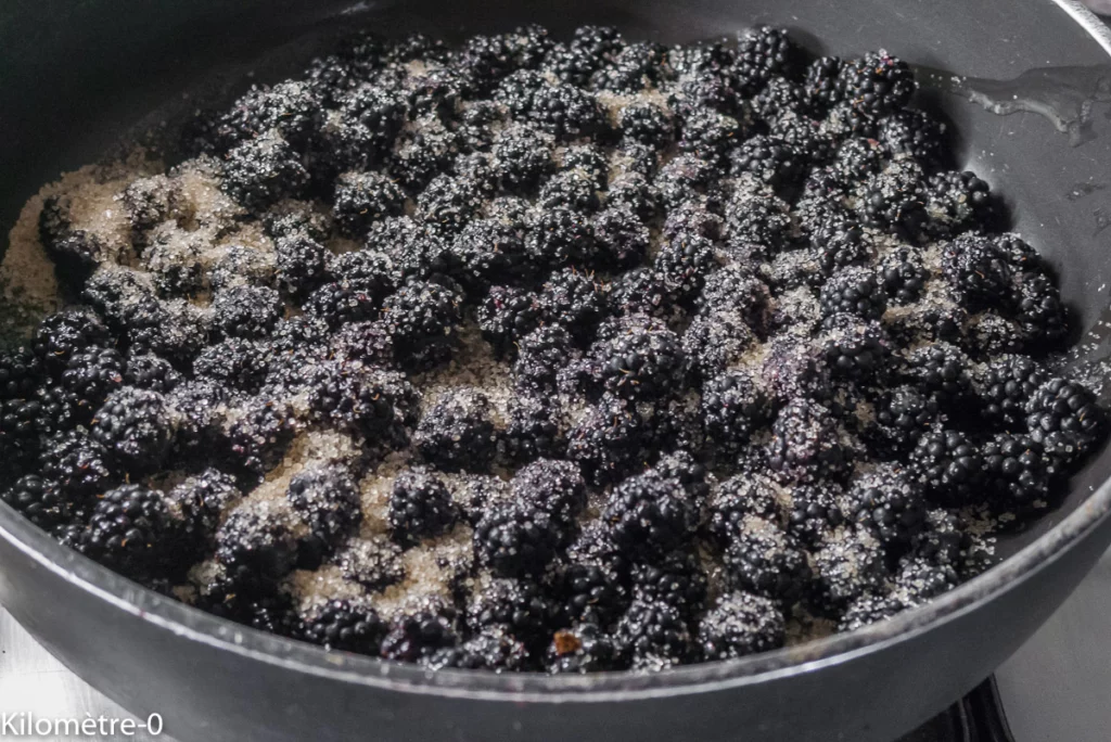 Sbriciolata aux mûres (tarte crumble) - Étape 1