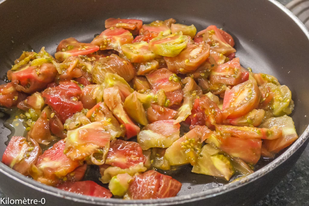 Poêlée de haricots plats aux tomates et à la chair à saucisses - Étape 2
