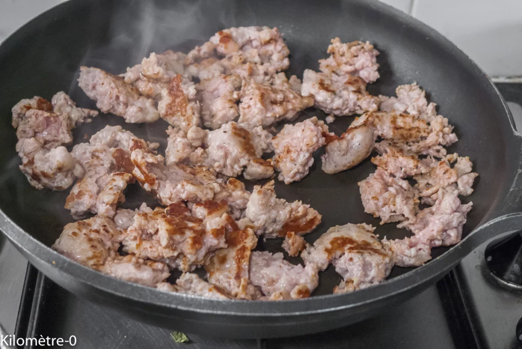 Poêlée de haricots plats aux tomates et à la chair à saucisses - Étape 4