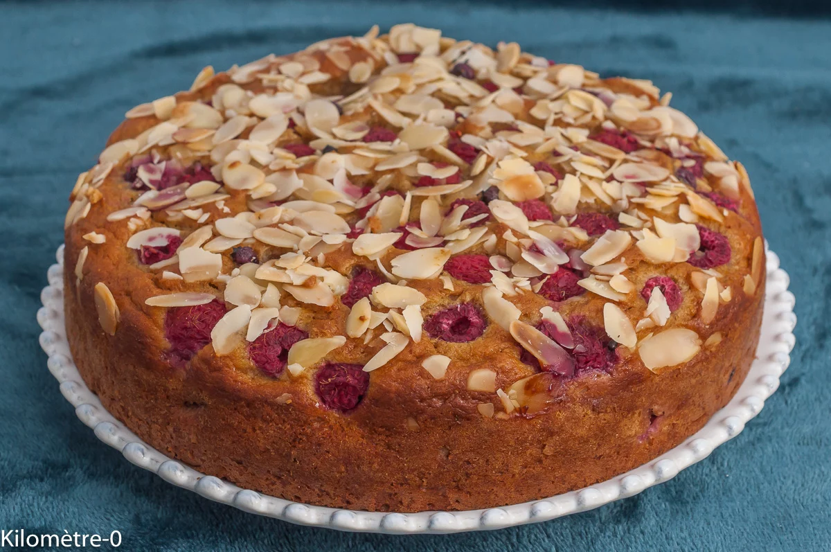 Photo de recette de gâteau, dessert, fruits rouges, framboises, ricotta , soho, liqueur de litchi , amandes, facile, léger, fondant, moelleux, Kilomètre-0, blog de cuisine réalisée à partir de produits de saison et issus de circuits courts