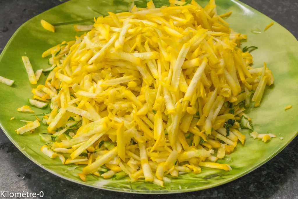 Roulés de truite fumée aux courgettes et au fromage frais - Étape 4