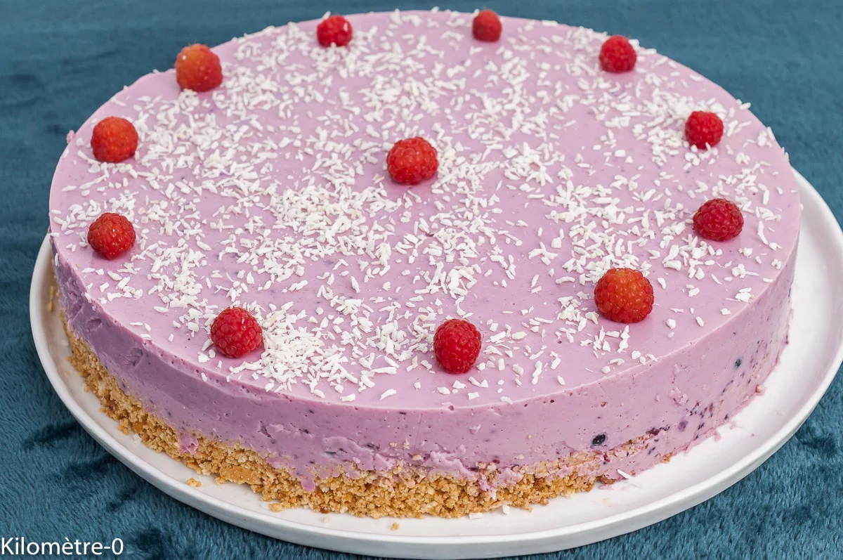 Photo de recette de gâteau, dessert, été, sans cuisson, facile, cassis, fruits rouges, biscuit, gélatine, cheesecake, fromage blanc, laitage, yaourt, ricotta, , léger, Kilomètre-0, blog de cuisine réalisée à partir de produits de saison et issus de circuits courts