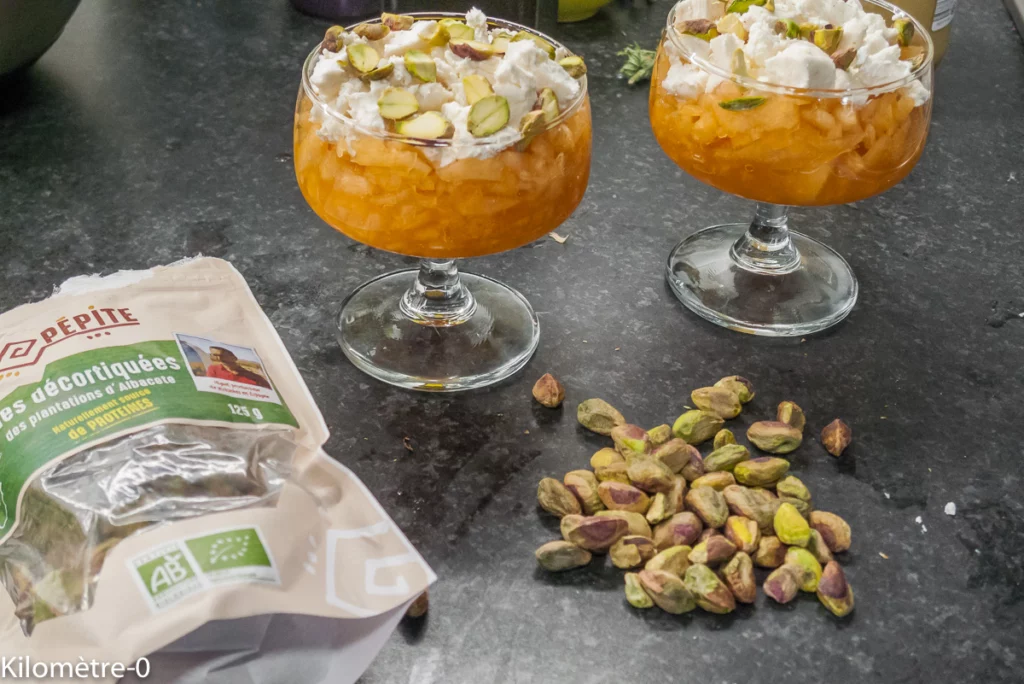 Melon en verrine au chèvre et pistaches - Étape 4