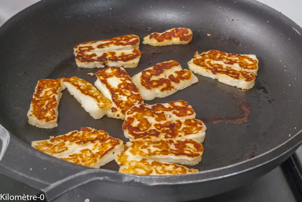 Salade de quinoa, haricots verts, tomates, halloumi et olives - Étape 7
