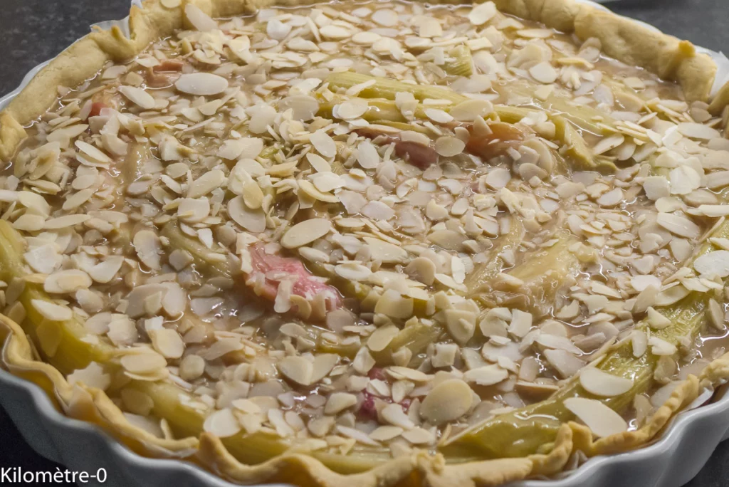 Tarte à la rhubarbe sur pâte sablée extrêmement légère - Étape 13