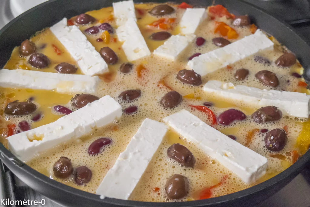 Frittata aux poivrons, haricots, olives et fêta - Étape 7