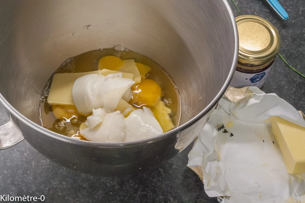 Gâteau du matin protéiné à la farine de noisettes et de petit épeautre et au chocolat - Étape 1
