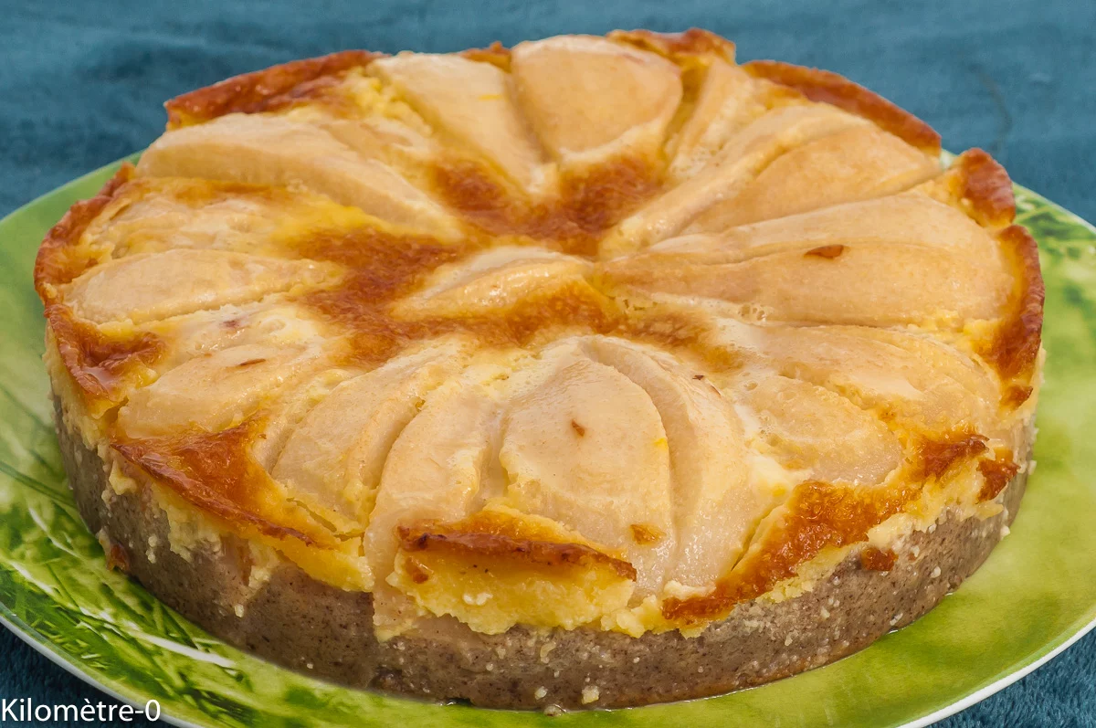 Photo de recette de gâteau, dessert, oires, fruits, automne, hiver, noisettes, farine de petit épeautre, bio facile, healthy, Kilomètre-0, blog de cuisine réalisée à partir de produits de saison et issus de circuits courts