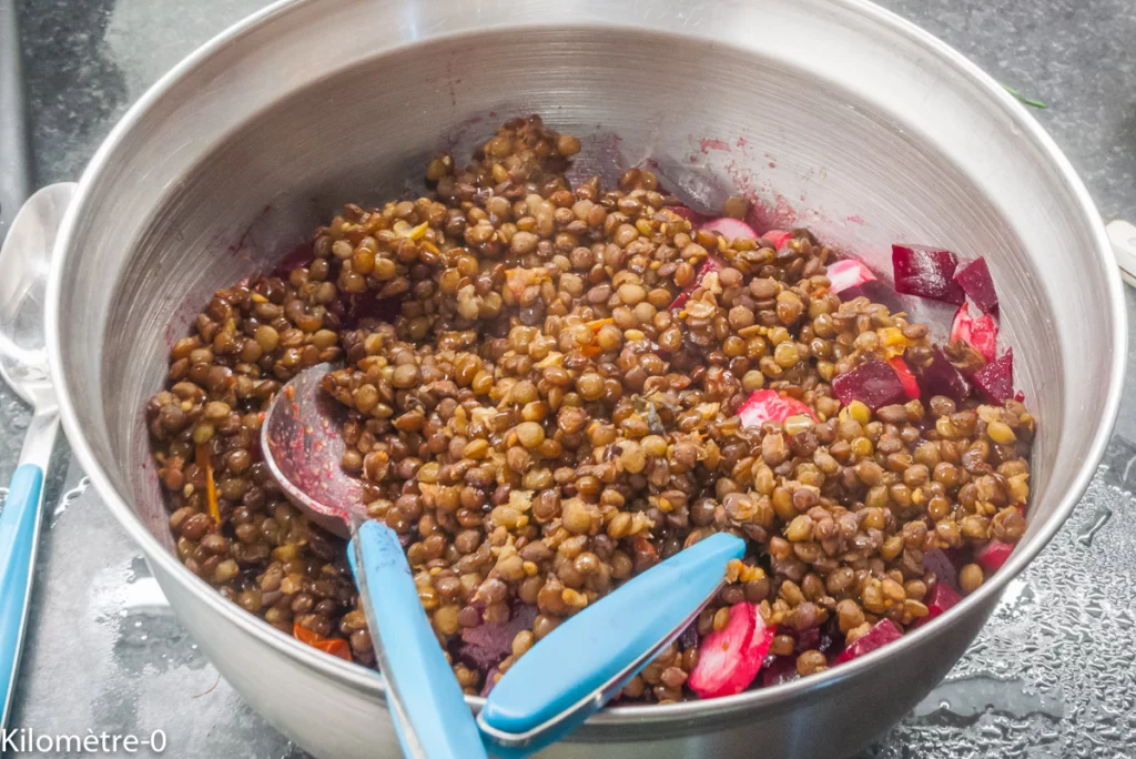 Salade de betteraves aux lentilles, radis et œufs durs - Étape 6
