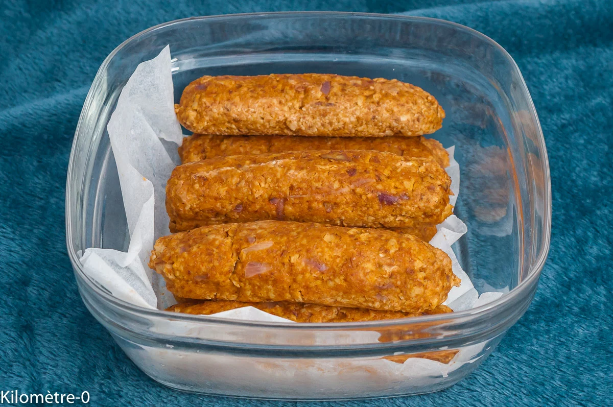 Photo de recette de saucisses, végétales, végétarien, végé, vegan, tofu fumé , farine de pois chiches, bio, protéines végétales, Kilomètre-0, blog de cuisine réalisée à partir de produits de saison et issus de circuits courts