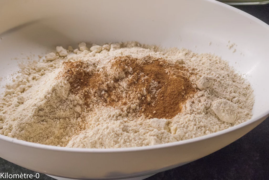 Cake aux bananes, chocolat noir et cannelle (gâteau du matin) - Étape 3