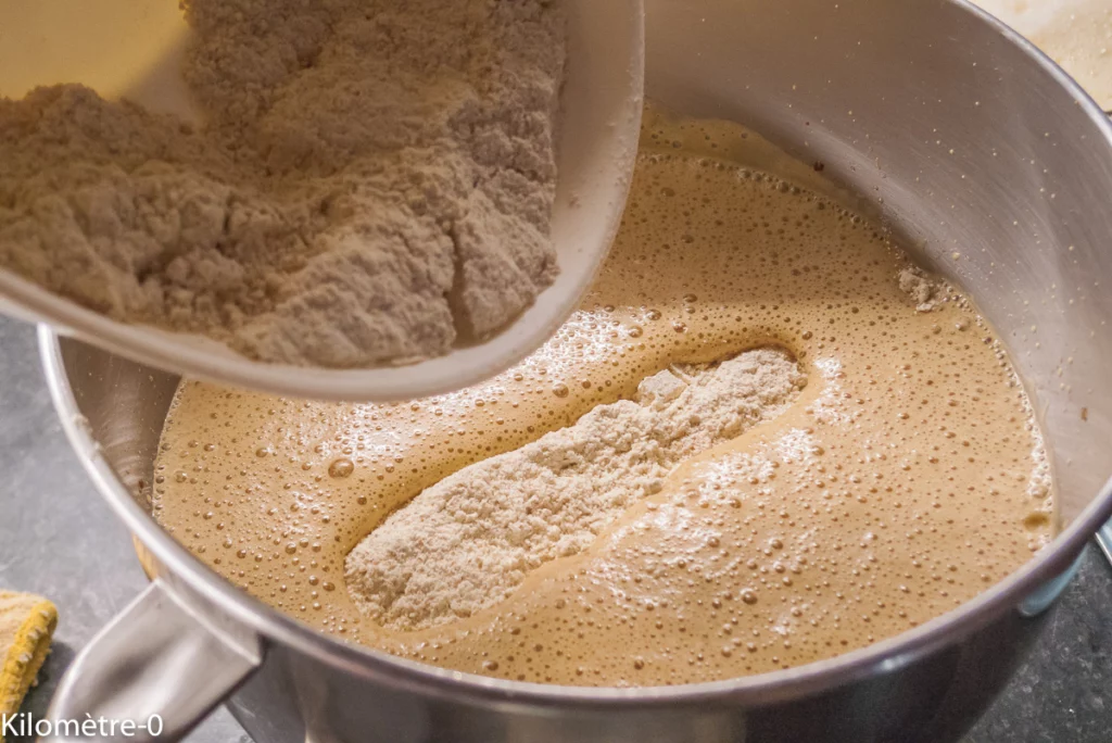 Cake aux bananes, chocolat noir et cannelle (gâteau du matin) - Étape 4