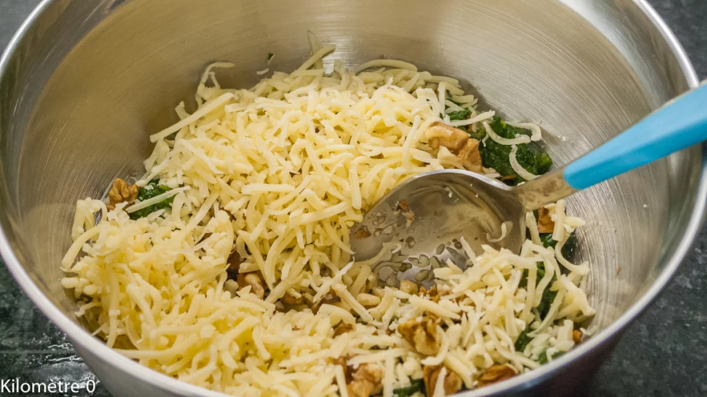 Briks aux épinards, aux noix et au fromage (emmental) - Étape 3