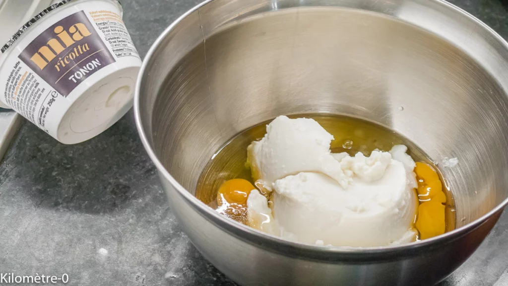 Gâteau moelleux aux poires, pistaches et à la ricotta - Étape 2