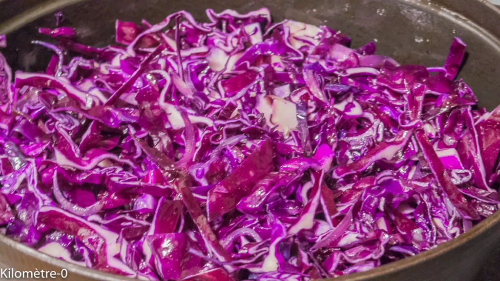 Échine de porc au four, chou rouge poêlé - Étape 5