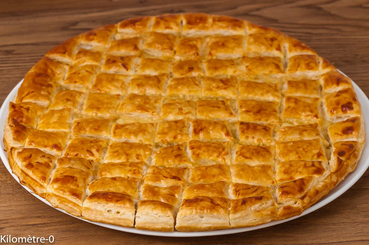 Photo de recette de feuilletés, feuilleté, maison, facile, rapide, fromage, végétarien, apéro, bouchées, emmental, gruyère, comté, Kilomètre-0, blog de cuisine réalisée à partir de produits de saison et issus de circuits courts