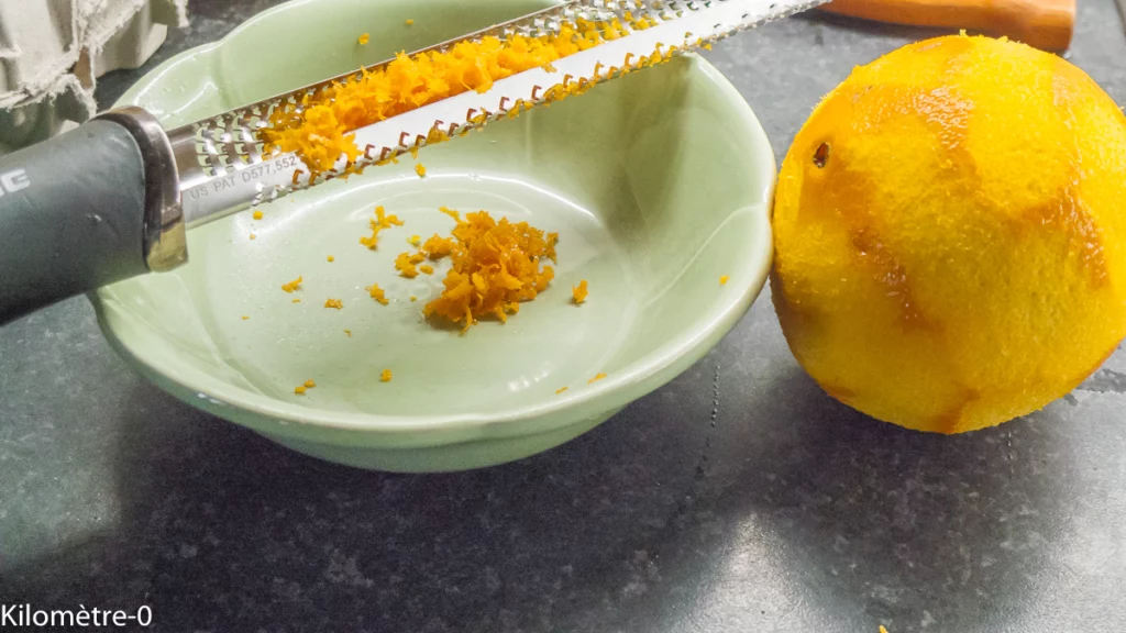Gâteau du matin à la compote de pommes, noix et oranges - Étape 4