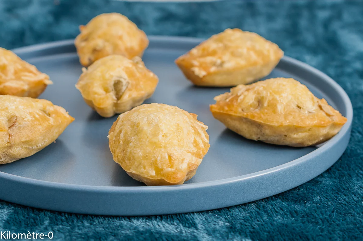 Photo de recette de madeleines, salées, apéro, olives, emmental, bio facile, rapide, buffet, pique nique, Kilomètre-0, blog de cuisine réalisée à partir de produits de saison et issus de circuits courts