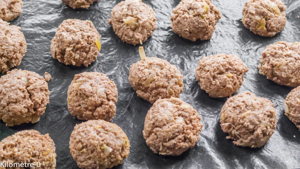 Boulettes de bœuf aux frites au four et à la sauce à la crème, moutarde et soja - Étape 8