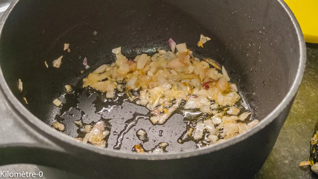 Sauce à la crème, aux échalotes, à la moutarde et à la sauce soja - Étape 2