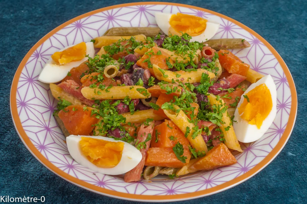 Salade de pâtes de maïs, haricots rouges, patates douces aux oeufs - Étape 8
