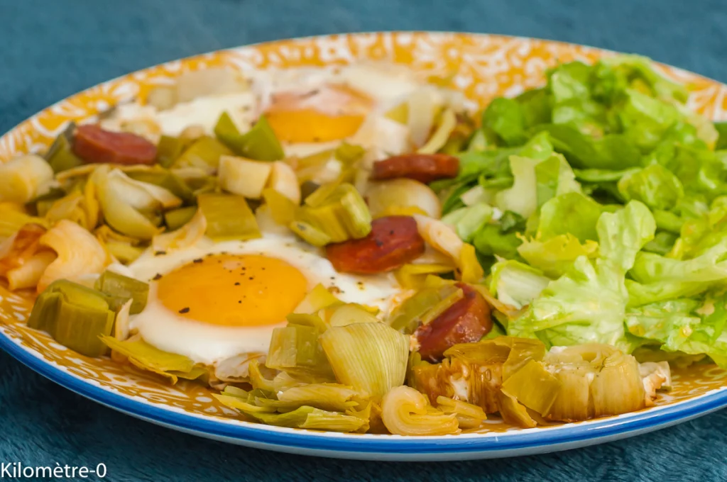 Poêlée de poireaux au chorizo et aux œufs sur le plat - Étape 4