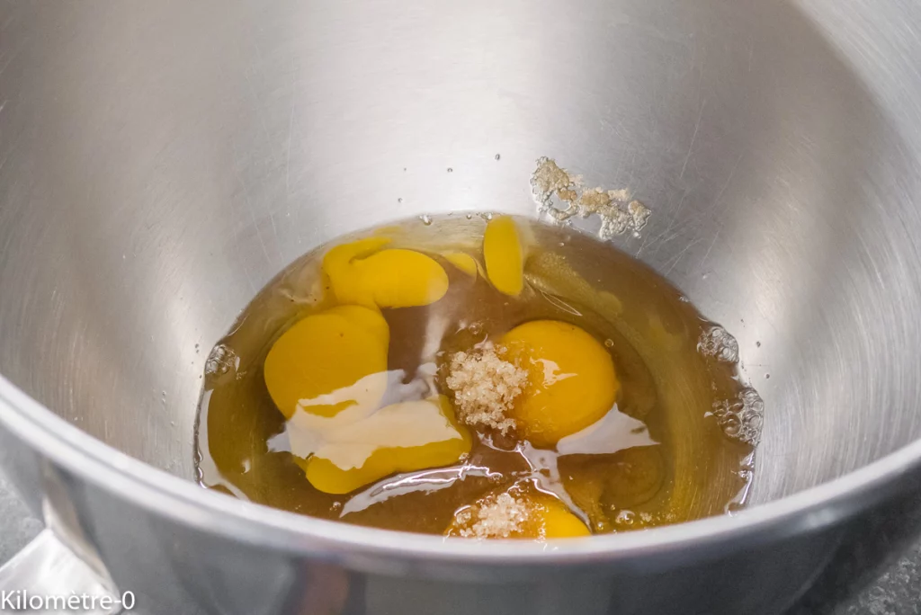 Biscuit moelleux aux noisettes et chocolat - Étape 1