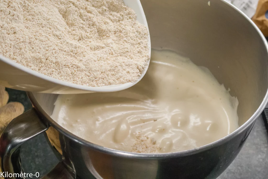 Biscuit moelleux aux noisettes et chocolat - Étape 3