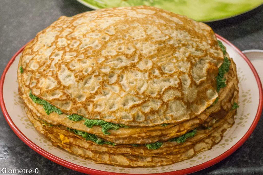 Gâteau de crêpes salées aux épinards et à la crème de pois chiches - Étape 9