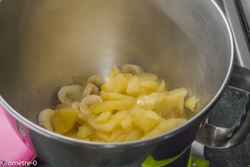 Gâteau du matin à la compote de pommes, aux bananes et aux farines de pois chiches et de petit épeautre - Étape 2